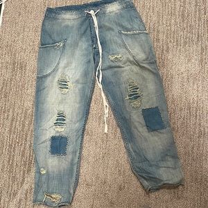 Magnolia Pearl drawstring distressed pant